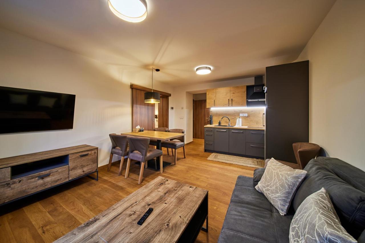 Vlci Stopa Apartments Pec pod Snezkou Bagian luar foto